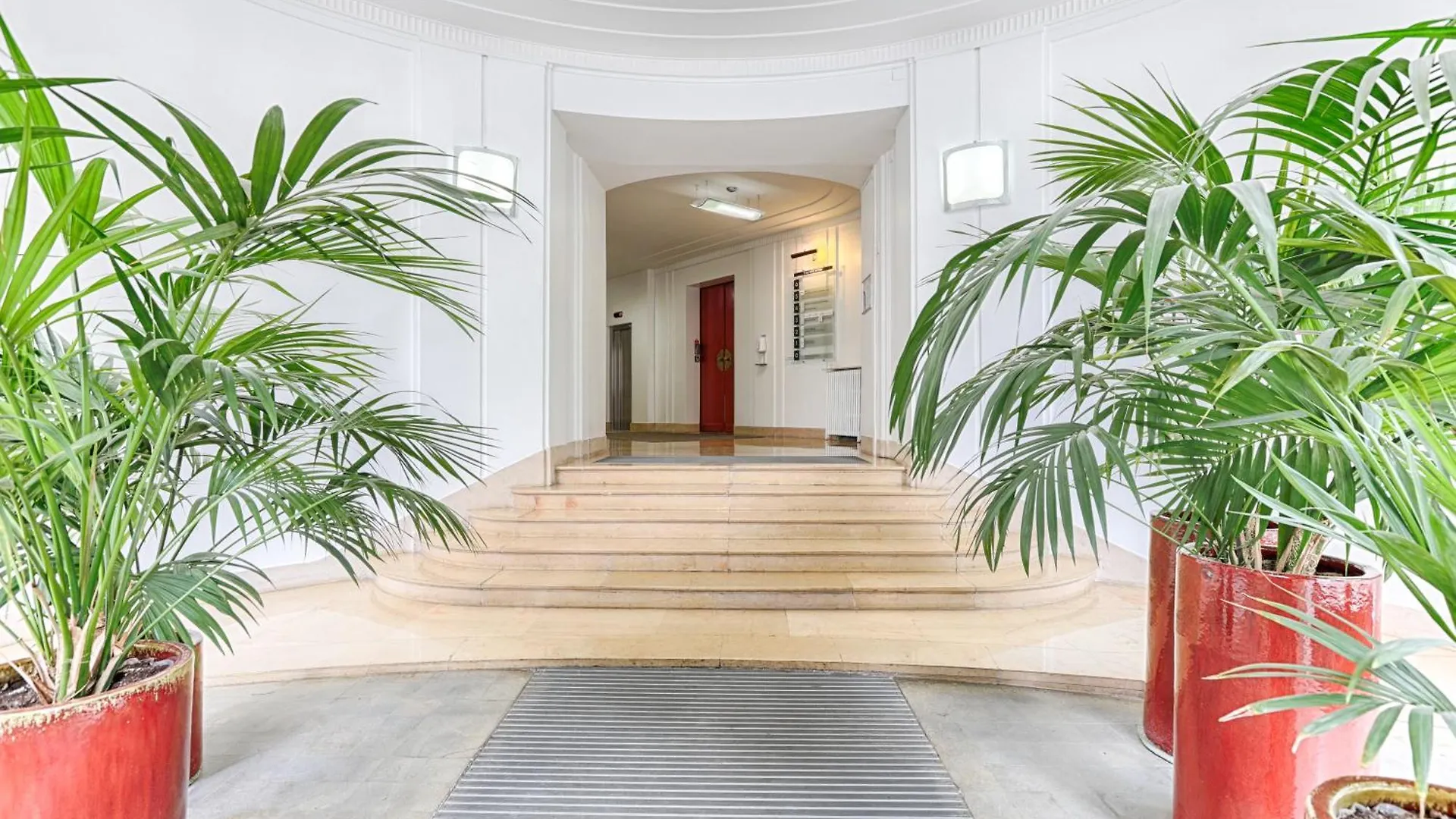 Appartement De Luxe Avec Terrasse Sur Les Champs Elysees Parijs Frankrijk